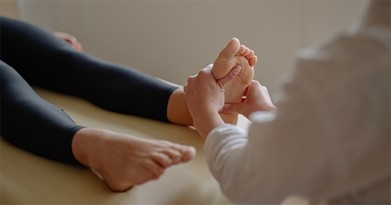 What Causes Foot and Ankle Pain? Symptoms, Treatment, and When to Seek Care